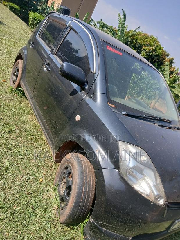 Toyota Noah 2005 Black