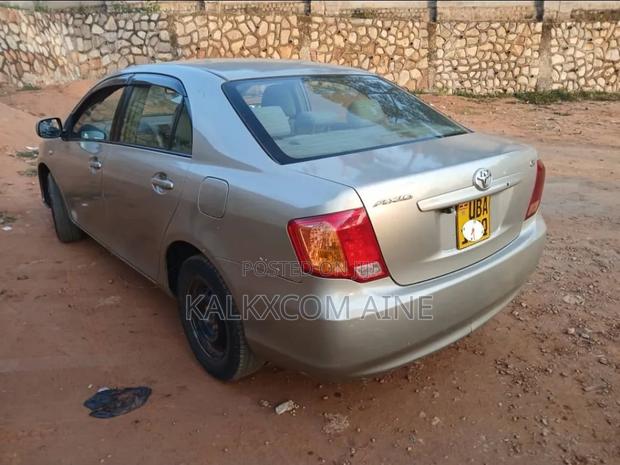Toyota Axio 2006 Silver