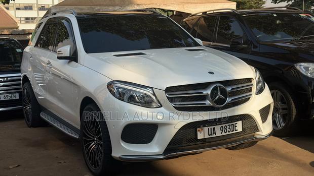 Mercedes-Benz GLE-Class 2017 White