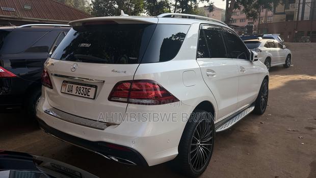 Mercedes-Benz GLE-Class 2017 White