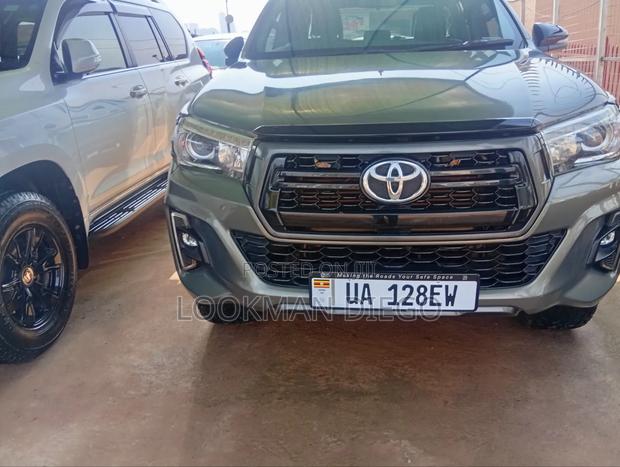 Toyota Hilux Revo Double Cab Deisel 2.8 RWD 2018 Green