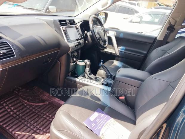 Toyota Land Cruiser Prado 2018 Black
