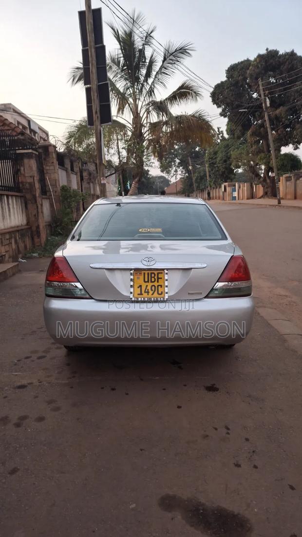 Toyota Mark II 2004 Silver
