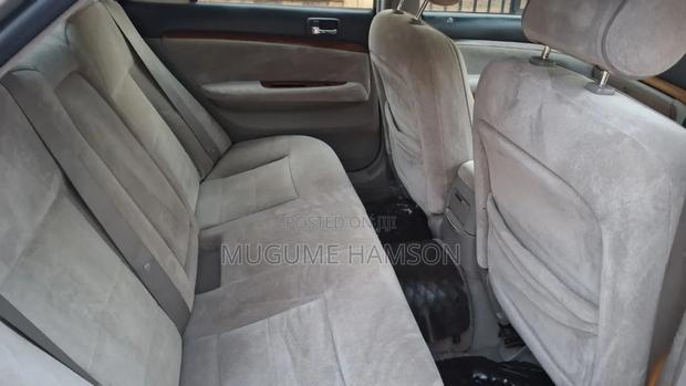 Toyota Mark II 2004 Silver