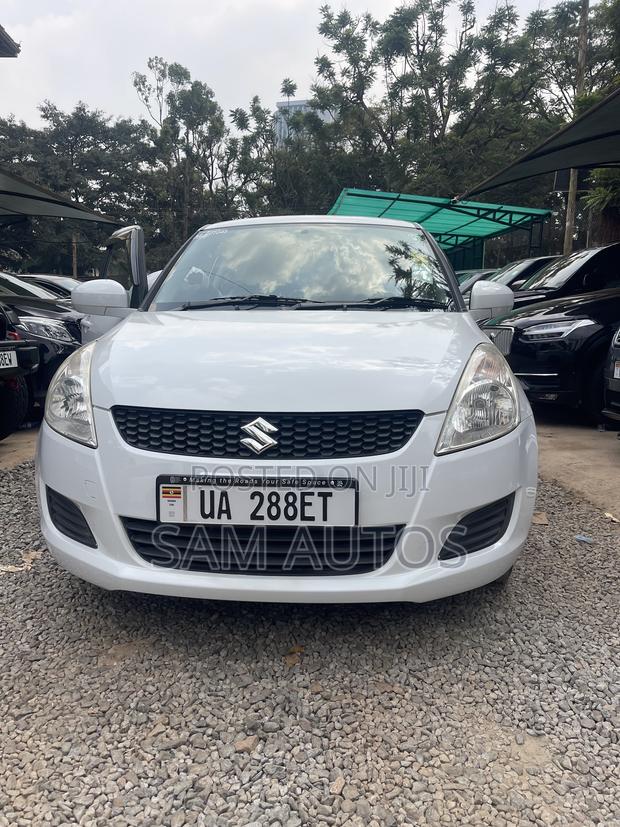 Suzuki Swift 2011 White