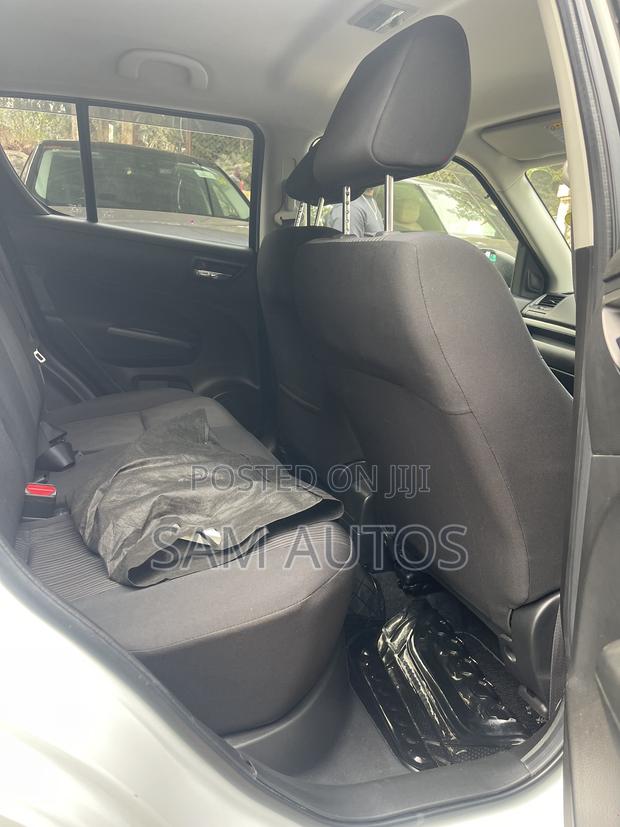 Suzuki Swift 2011 White