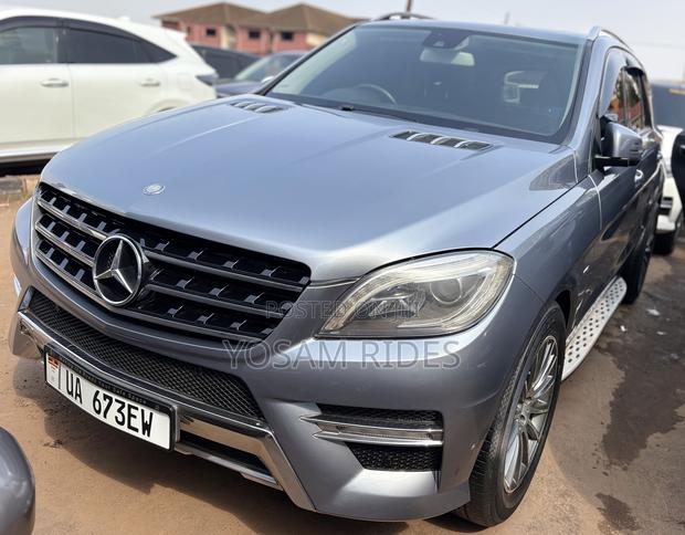 Mercedes-Benz M Class ML350 4MATIC 4dr SUV AWD (3.5L 6cyl 7A) 2014 Gray