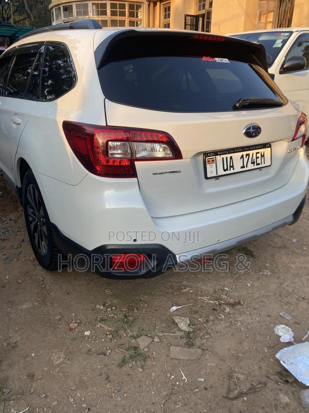 Subaru Outback 2.5i AWD 2017 White