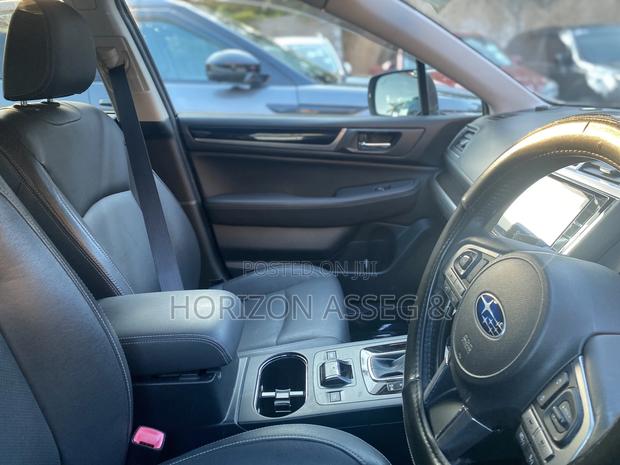 Subaru Outback 2.5i AWD 2017 White