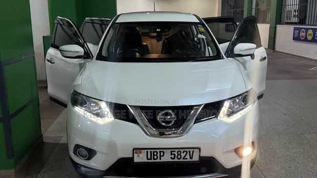 Nissan X-Trail 2.0 Petrol AWD 2015 White