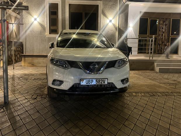 Nissan X-Trail 2.0 Petrol AWD 2015 White