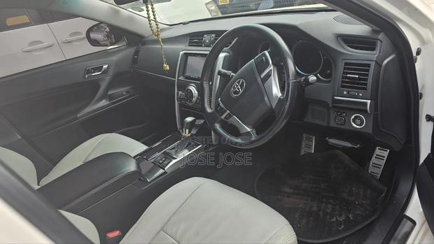 Toyota Mark X 2014 White