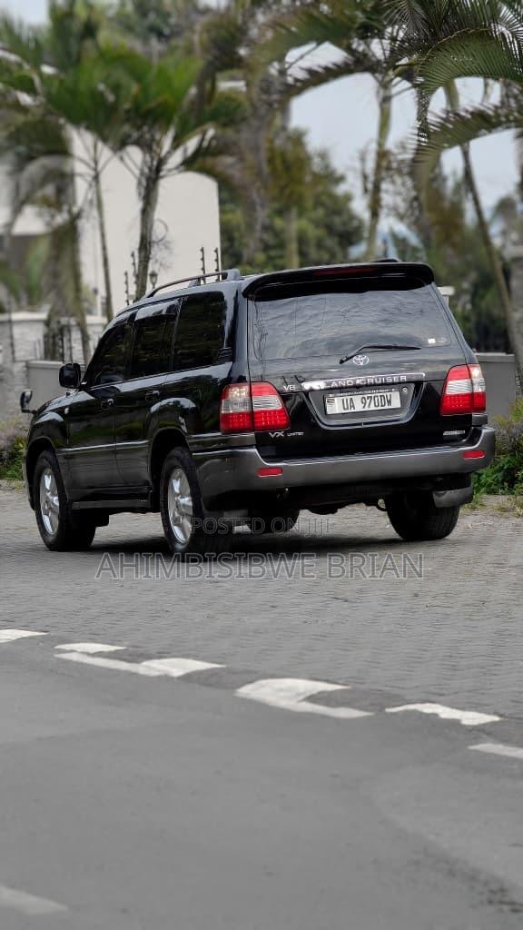 Toyota Land Cruiser Prado 2005 Silver