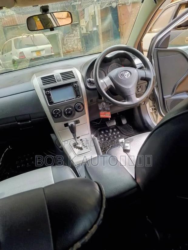 Toyota Corolla Fielder 2009 Silver