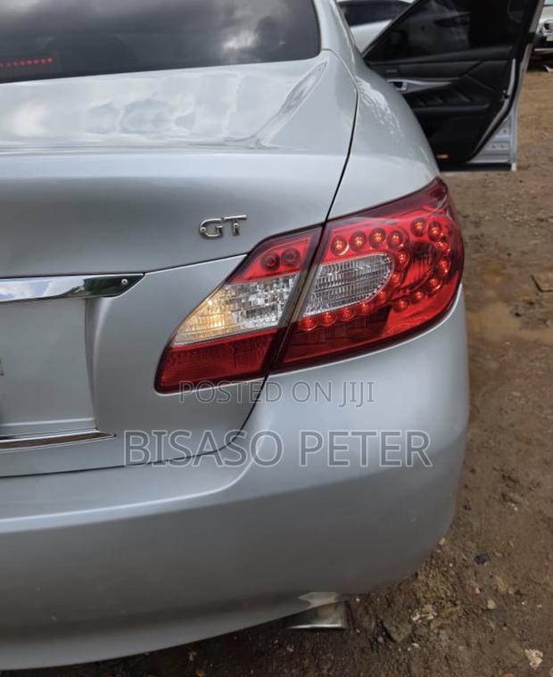 Nissan Fuga 2009 Silver