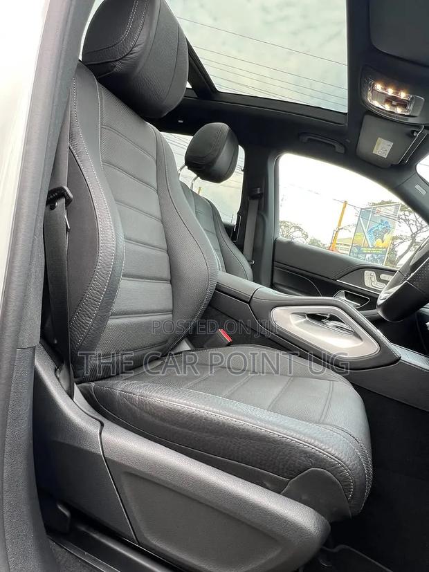 Mercedes-Benz GLS-Class 2023 White