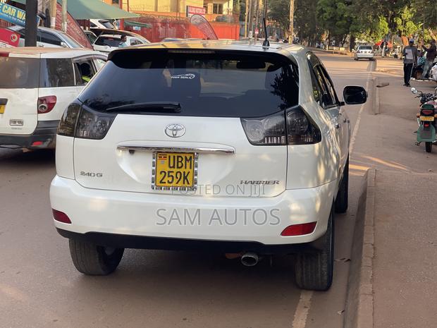Toyota Harrier 2008 White