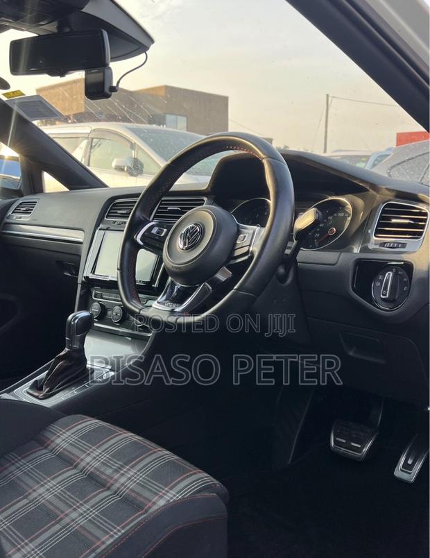 Volkswagen Golf GTI 2014 White