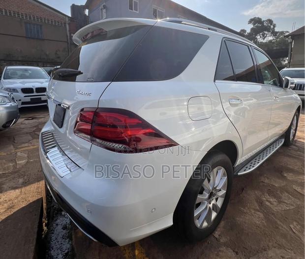 Mercedes-Benz GLE-Class GLE 350d 4MATIC 2016 White