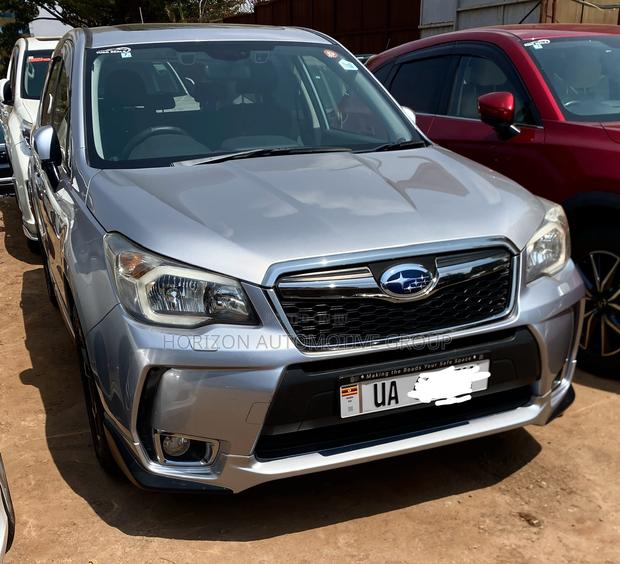 Subaru Forester 2.0XT Premium AWD 2017 Silver