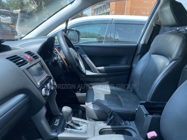 Subaru Forester 2.0XT Premium AWD 2017 Silver