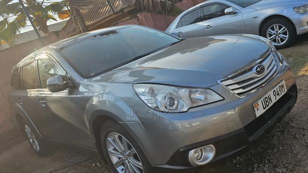 Subaru Outback 2012 Gray