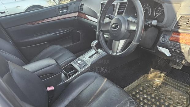 Subaru Outback 2012 Gray