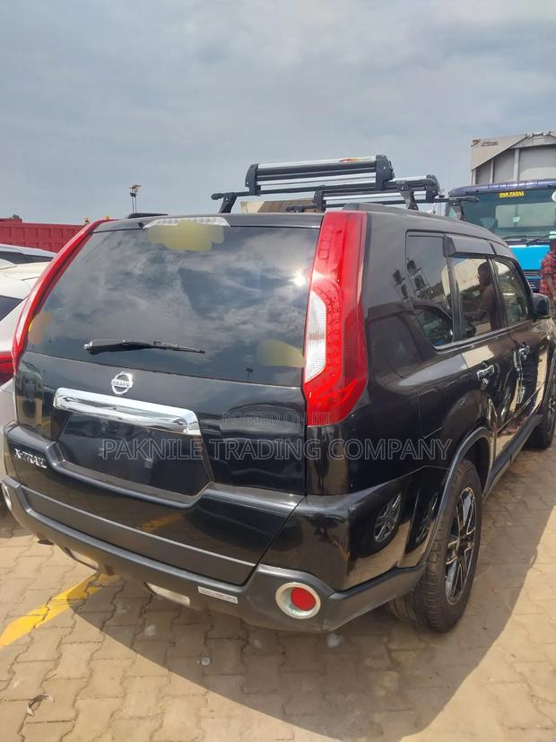 Nissan X-Trail 2.0 Petrol AWD 2013 Black