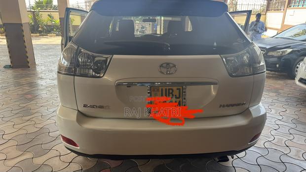 Toyota Harrier 2.4 2007 White