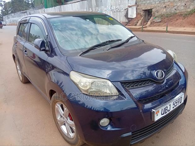 Toyota IST 2008 Blue