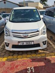 Toyota Noah 2012 White for sale