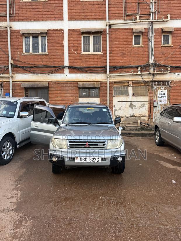 Mitsubishi Pajero IO 1998 Silver