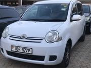 Toyota Sienta 2008 White for sale