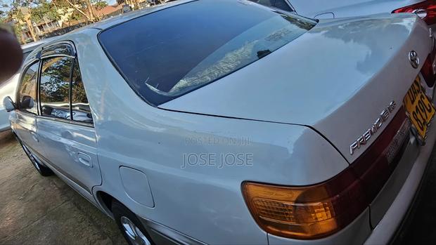 Toyota Corona Premio 1998 Silver