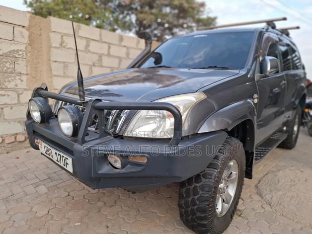 Toyota Land Cruiser 2008 Gray