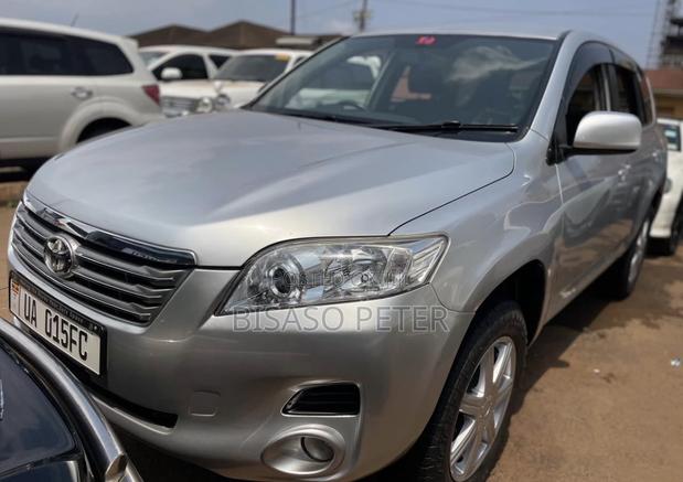 Toyota Vanguard 2008 Silver