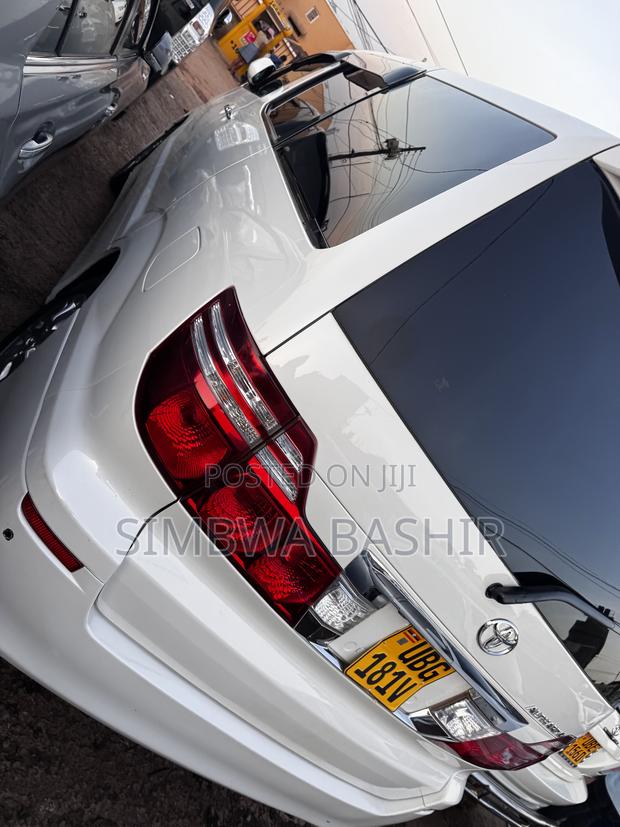 Toyota Alphard 2006 White