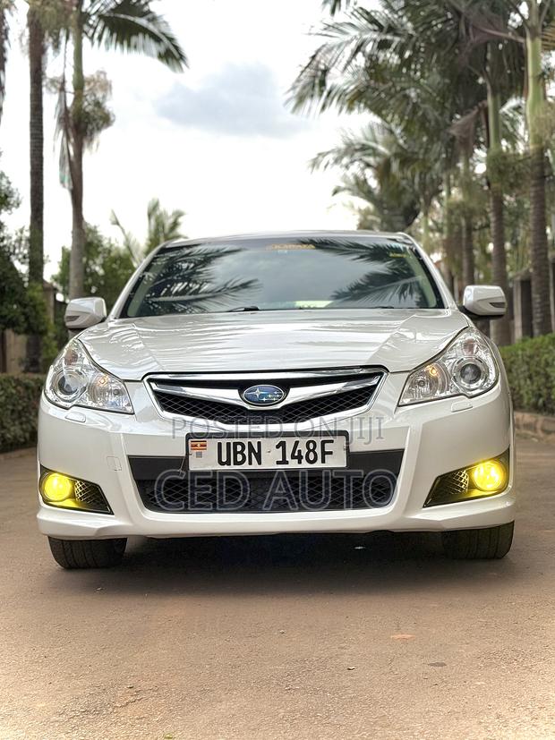 Subaru Legacy 2011 White