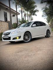 Subaru Legacy 2011 White for sale