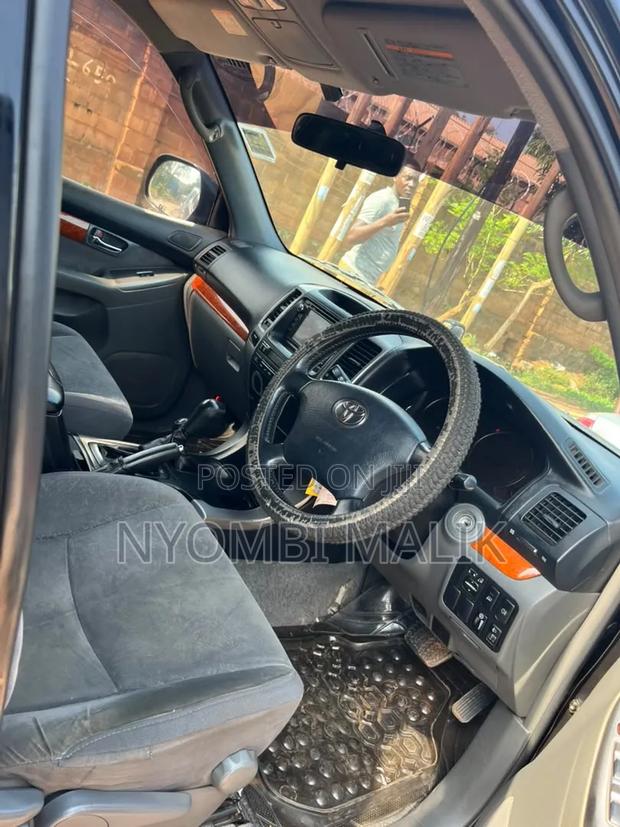 Toyota Land Cruiser Prado 2007 Black