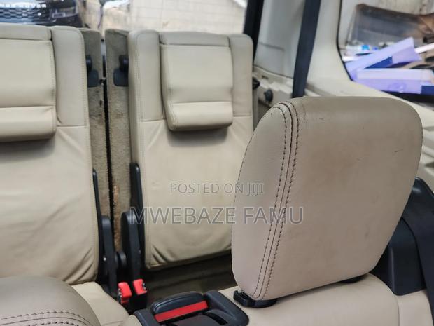Land Rover Discovery Sport 2015 Gold