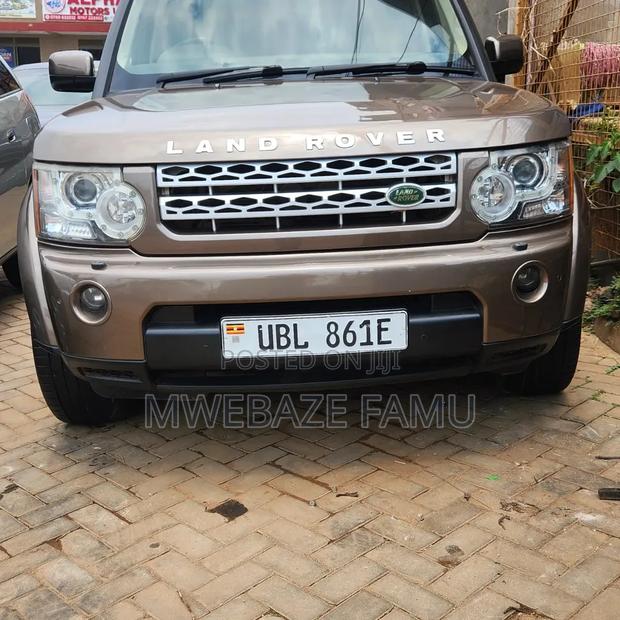 Land Rover Discovery Sport 2015 Gold
