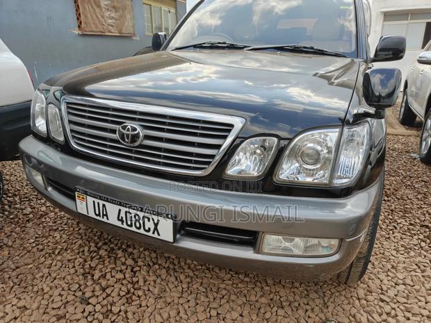 Toyota Land Cruiser Cygnus 4.7 2006 Black
