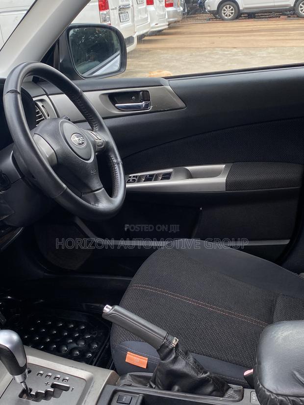 Subaru Forester 2.0D X 2010 Gray
