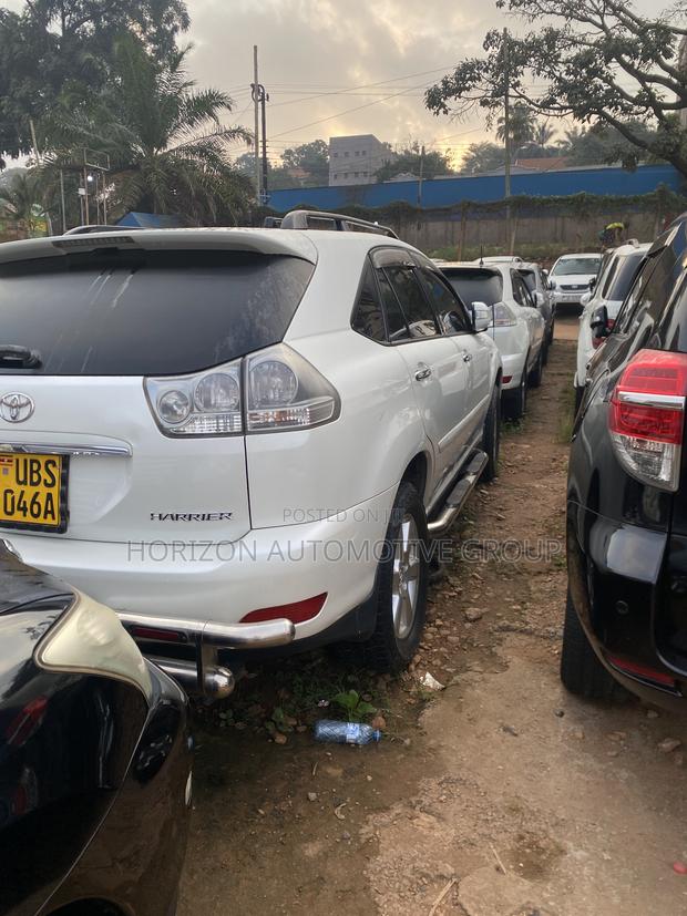 Toyota Harrier 2.4 4WD 2010 Silver