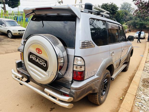 Toyota Land Cruiser Prado 3.0 TD 2001 Silver