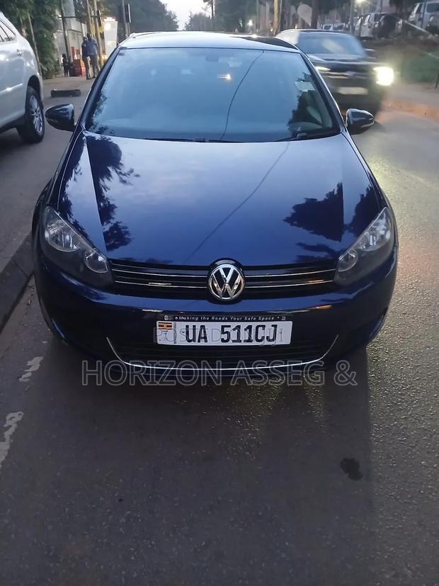 Volkswagen Golf 2012 Blue