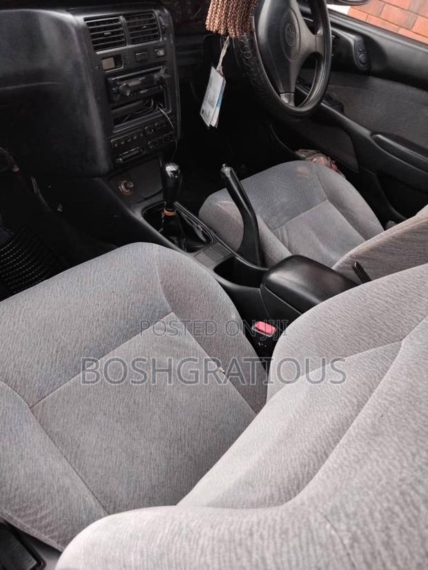 Toyota Corona 1995 Green
