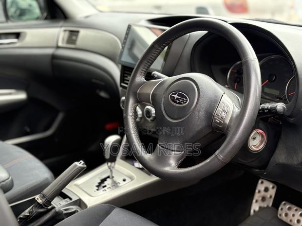 Subaru Forester 2010 Silver