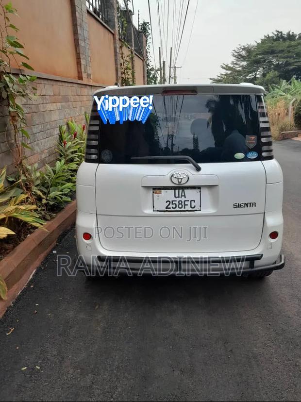 Toyota Sienta 2008 White
